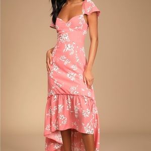 NWT Hello to Love Pink Floral Print Lace-Up High-Low Maxi Dress